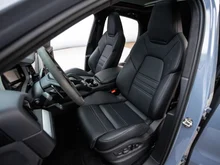 Porsche Cayenne E-Hybrid Coupé in arktikgrau