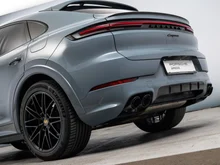 Porsche Cayenne E-Hybrid Coupé in arktikgrau