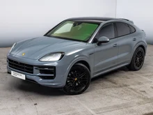 Porsche Cayenne E-Hybrid Coupé in arktikgrau