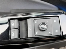 VW ID.5 Pro Performance 150 kW in Mythosschwarz Metallic