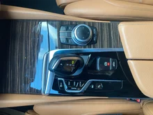 BMW 5xx 530e xDrive Touring Aut. in schwarz - metallic