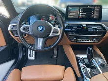 BMW 5xx 530e xDrive Touring Aut. in schwarz - metallic