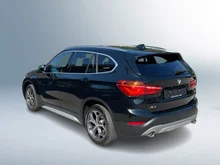 BMW X1 xDrive18d Aut. in schwarz - metallic