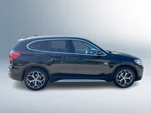 BMW X1 xDrive18d Aut. in schwarz - metallic