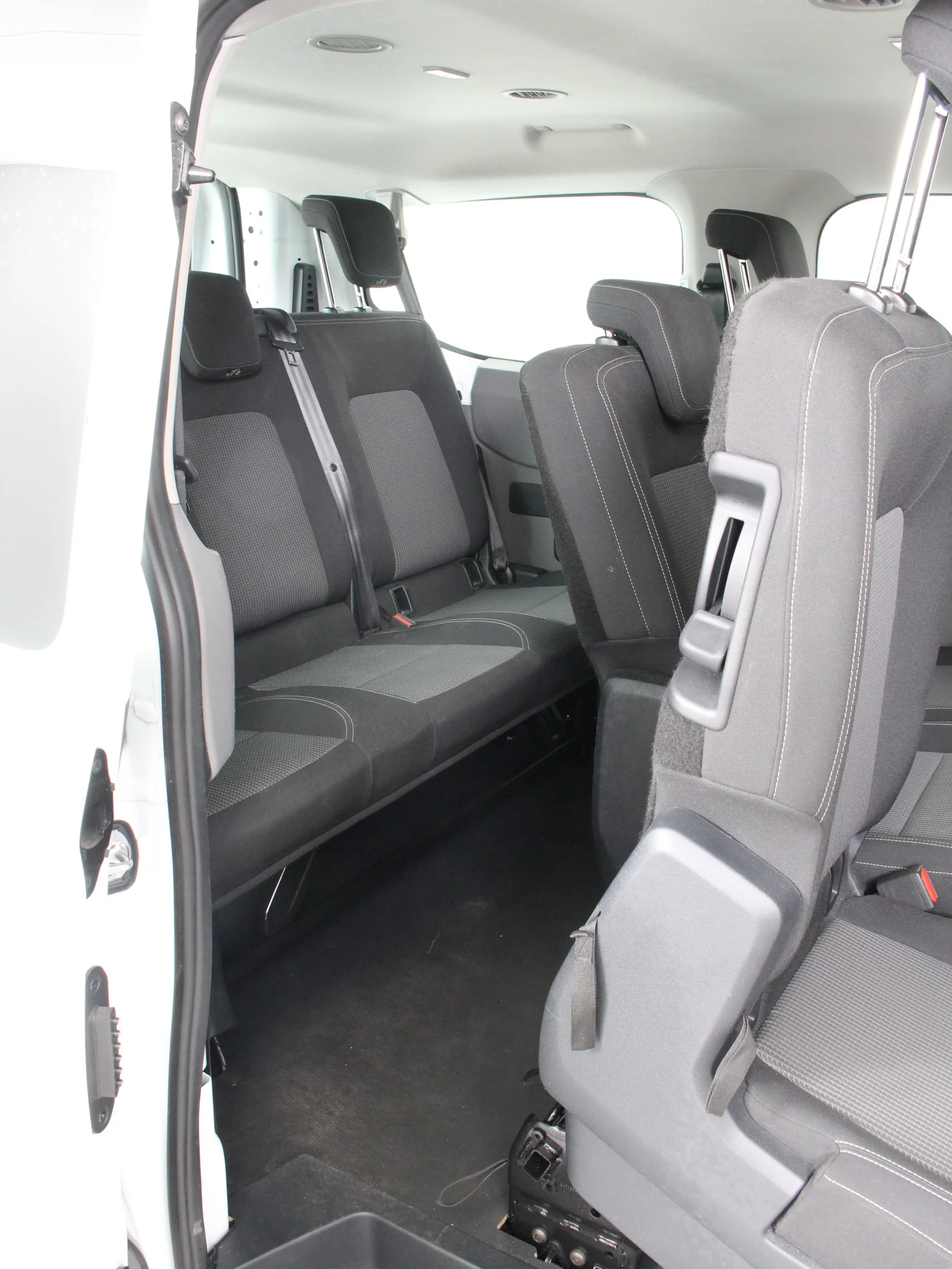 Bild eines Transporter Kombi TDI