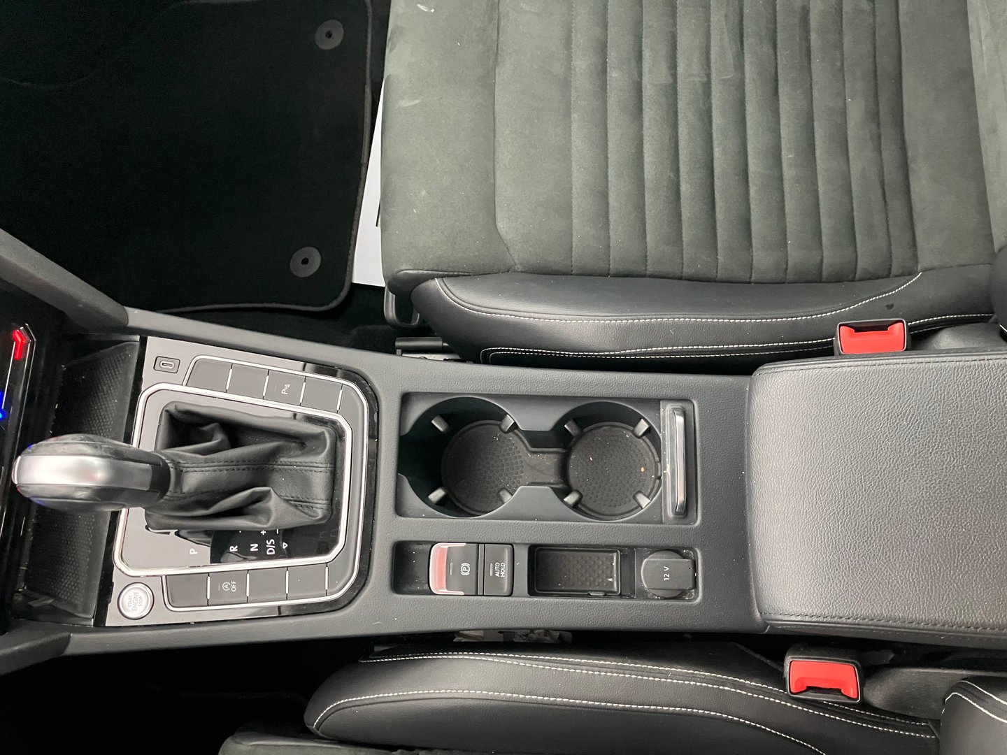 VW Passat Variant Elegance TDI 4MOTION DSG | Bild 28 von 30