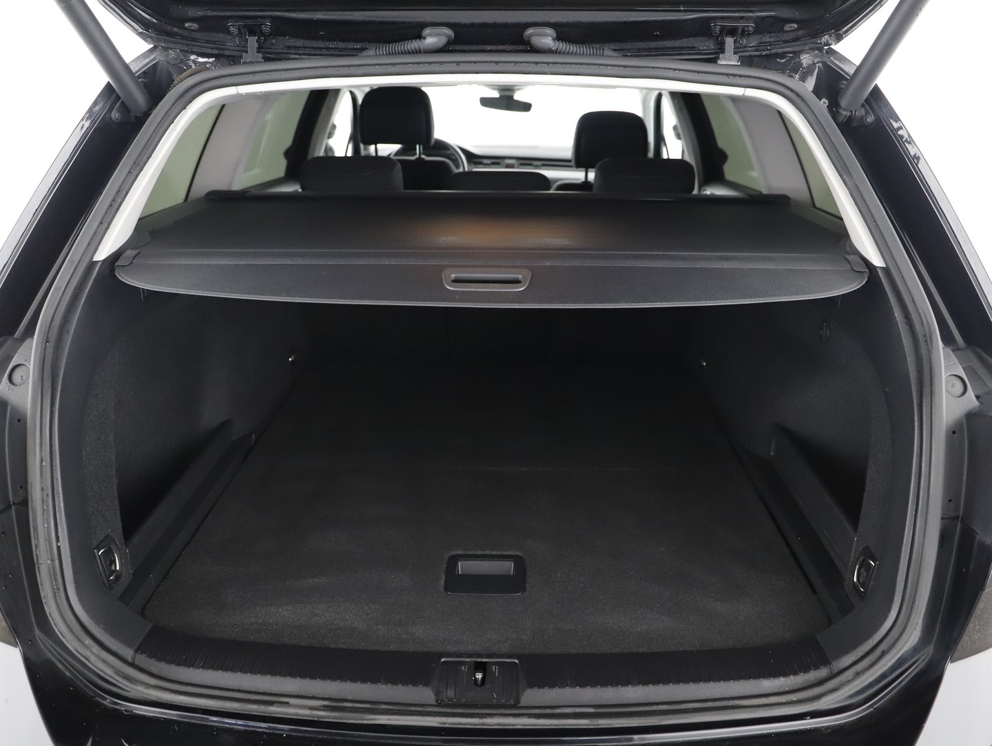VW Passat Variant Business TDI DSG | Bild 20 von 23