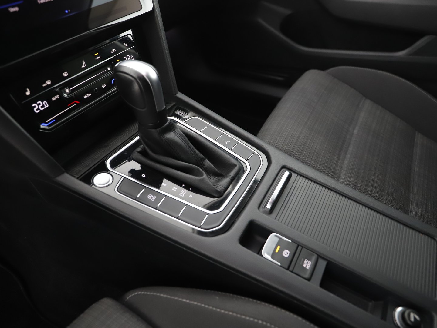 VW Passat Variant Business TDI DSG | Bild 9 von 23