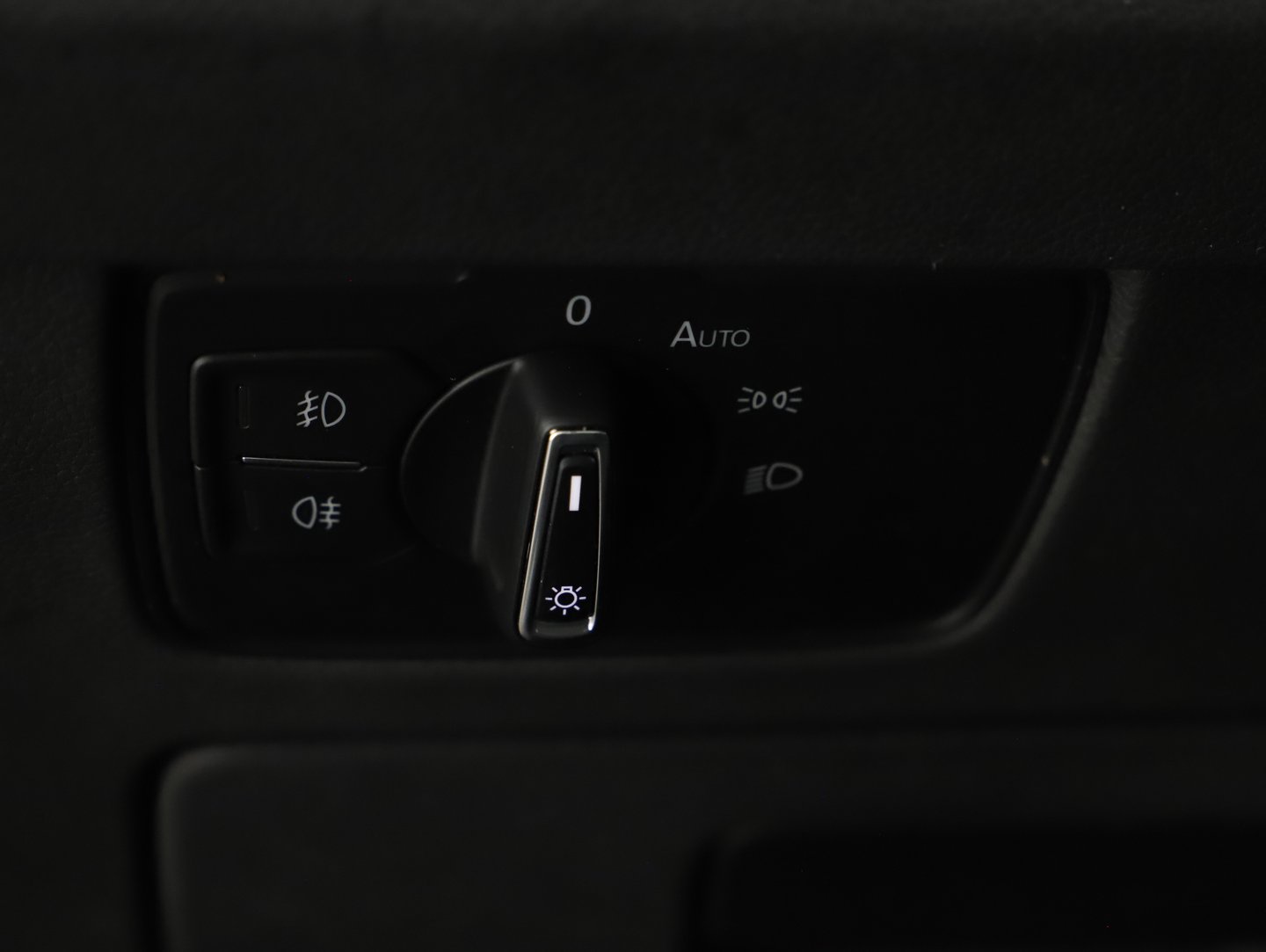 VW Passat Variant Business TDI DSG | Bild 17 von 23