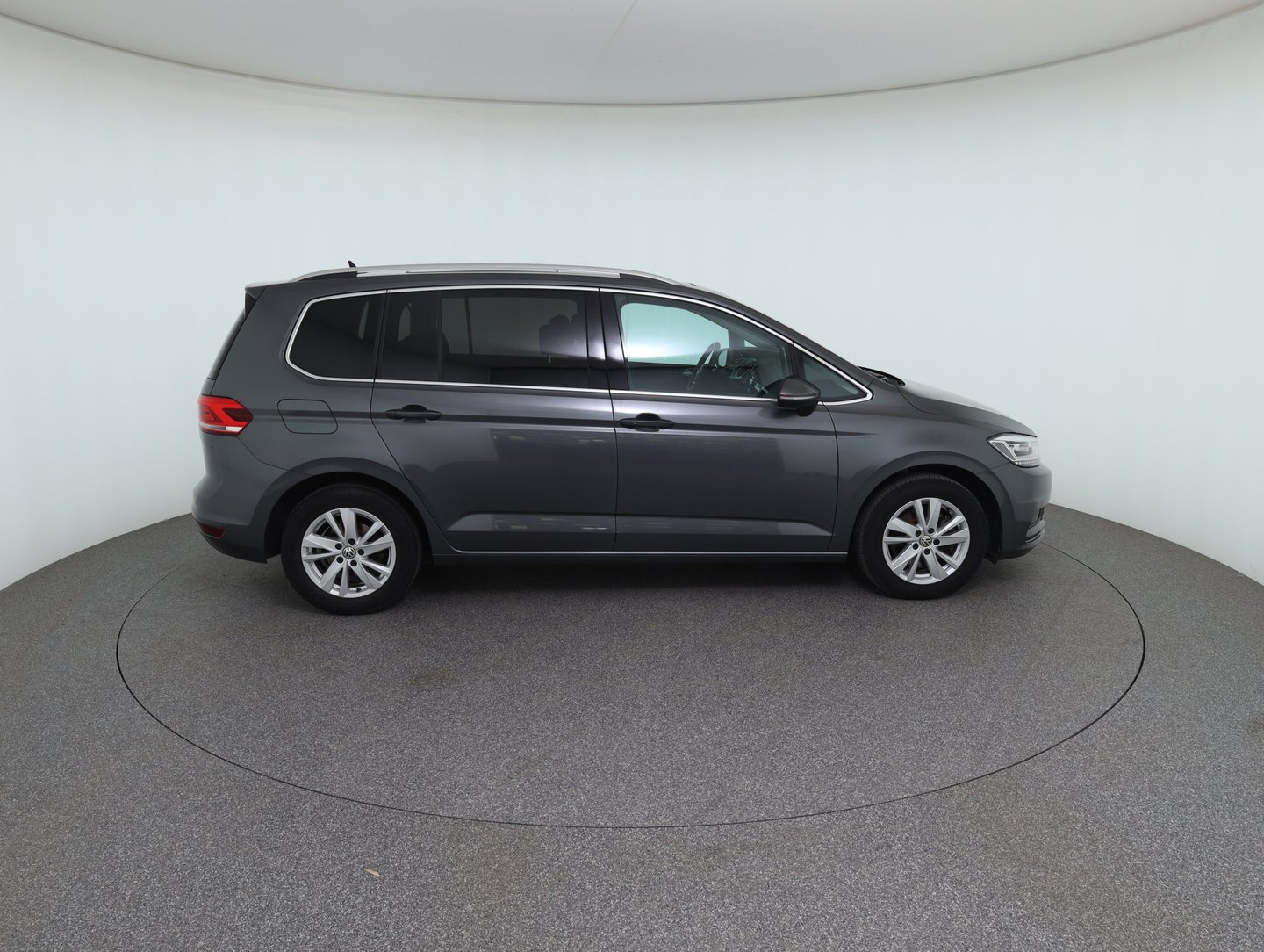 VW Touran Highline TSI DSG | Bild 4 von 36