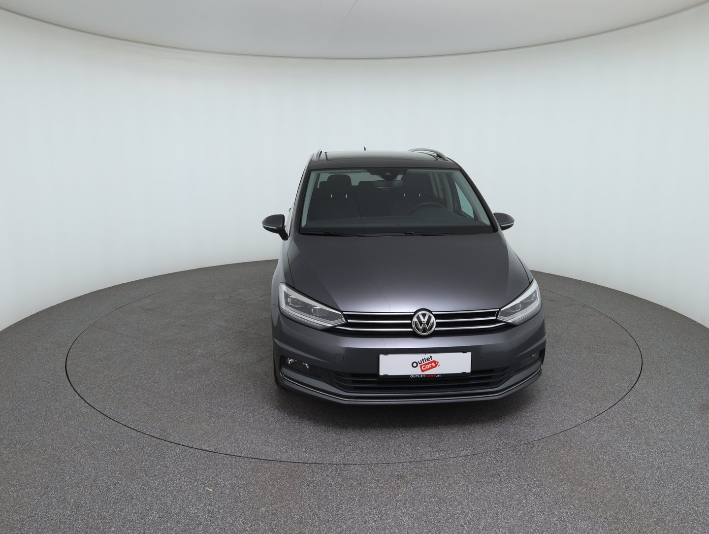 VW Touran Highline TSI DSG | Bild 2 von 36