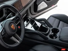 Porsche Cayenne Turbo E-Hybrid Coupé "GT-Paket" in kreide