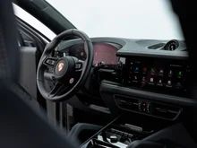 Porsche Cayenne Turbo E-Hybrid Coupé "GT-Paket" in kreide