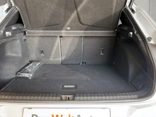 CUPRA Terramar 1.5 e-TSI 150 PS DSG in Nevada-Weiß Metallic