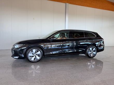 VW Passat Variant Elegance TDI DSG