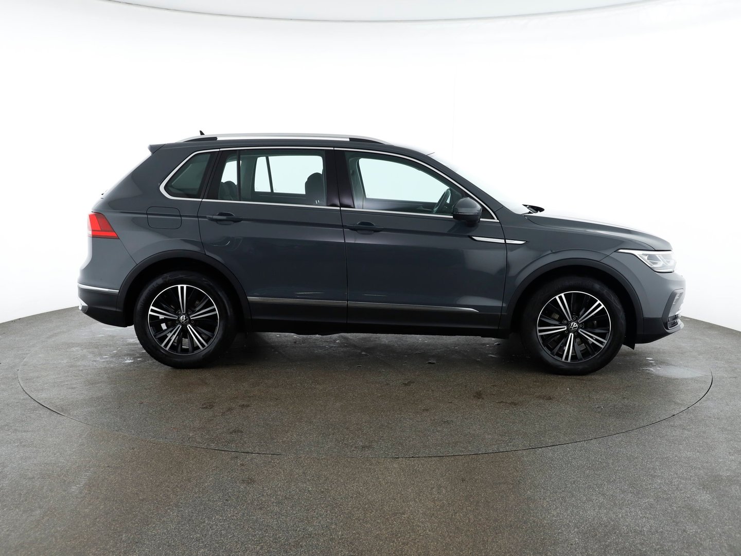 VW Tiguan Elegance TDI DSG | Bild 4 von 30