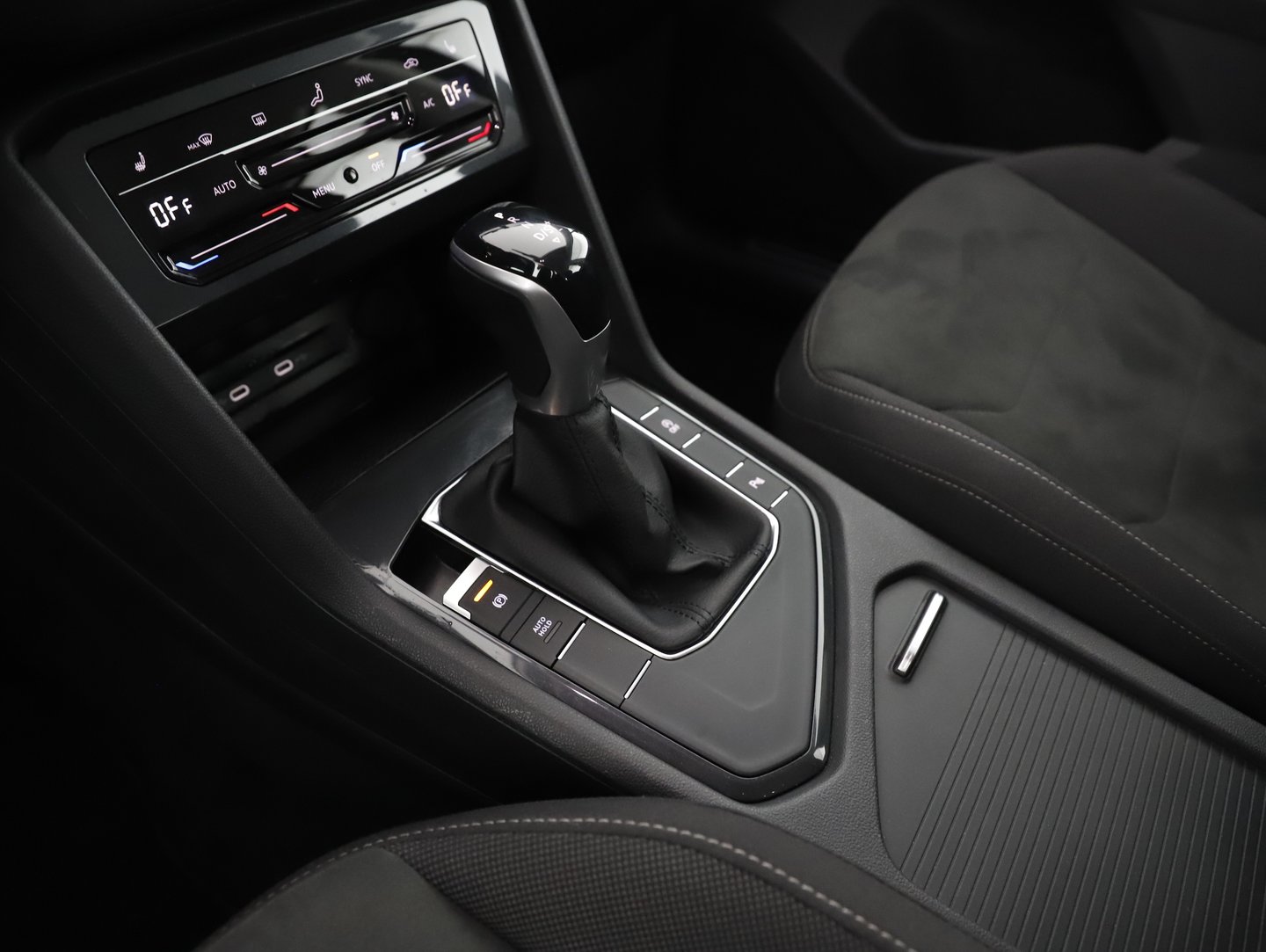 VW Tiguan Elegance TDI DSG | Bild 23 von 30