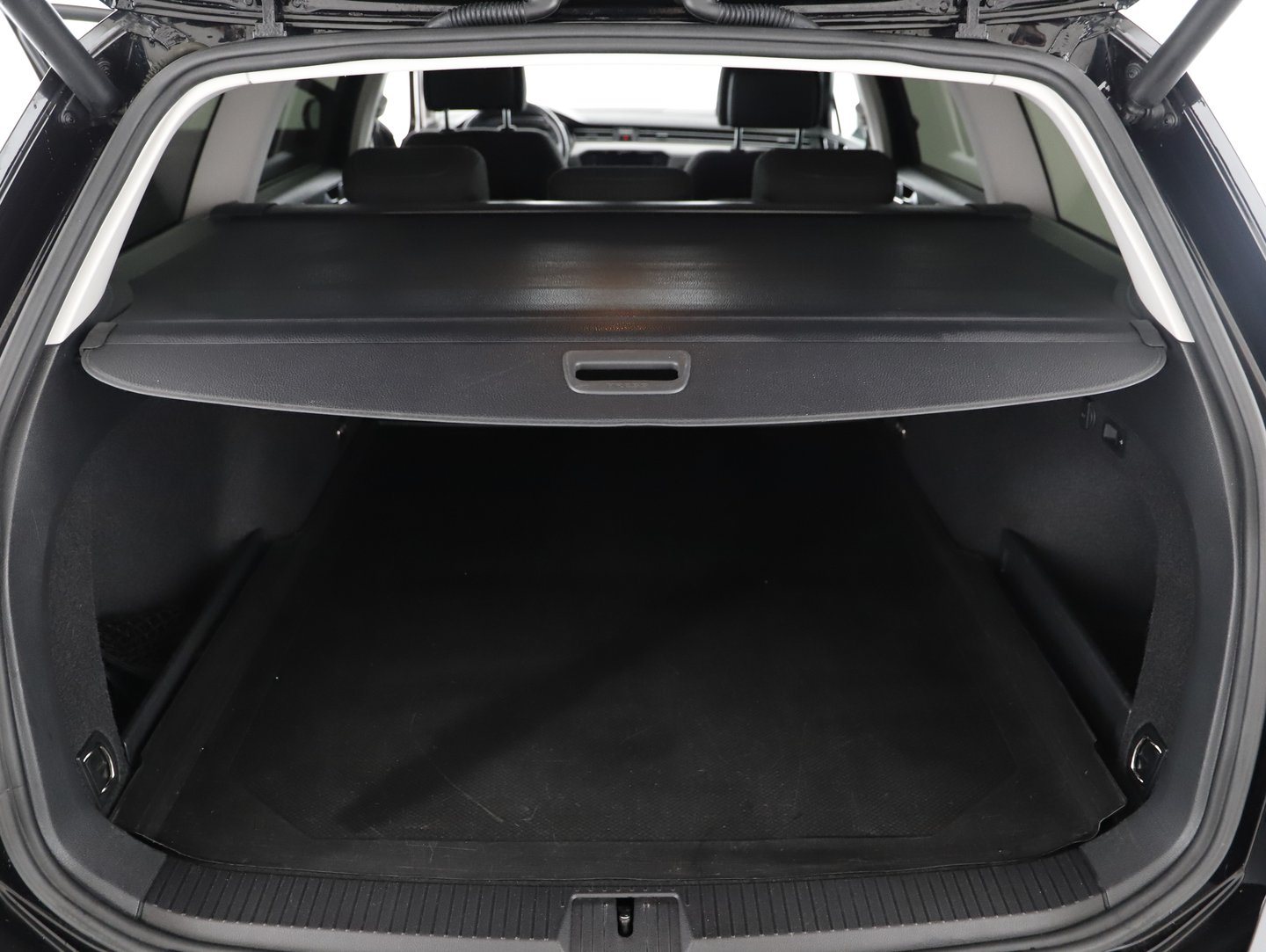 VW Passat Variant Business TDI DSG | Bild 20 von 24