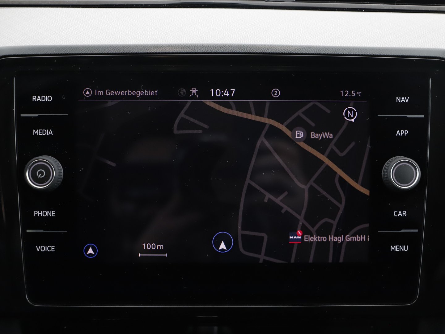 VW Passat Variant Business TDI DSG | Bild 14 von 24