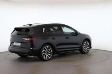 Škoda Enyaq Sportline 85x in Black-Magic Perleffekt