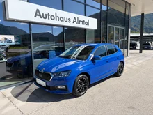 Škoda Fabia Essence in K4 Energy-Blau