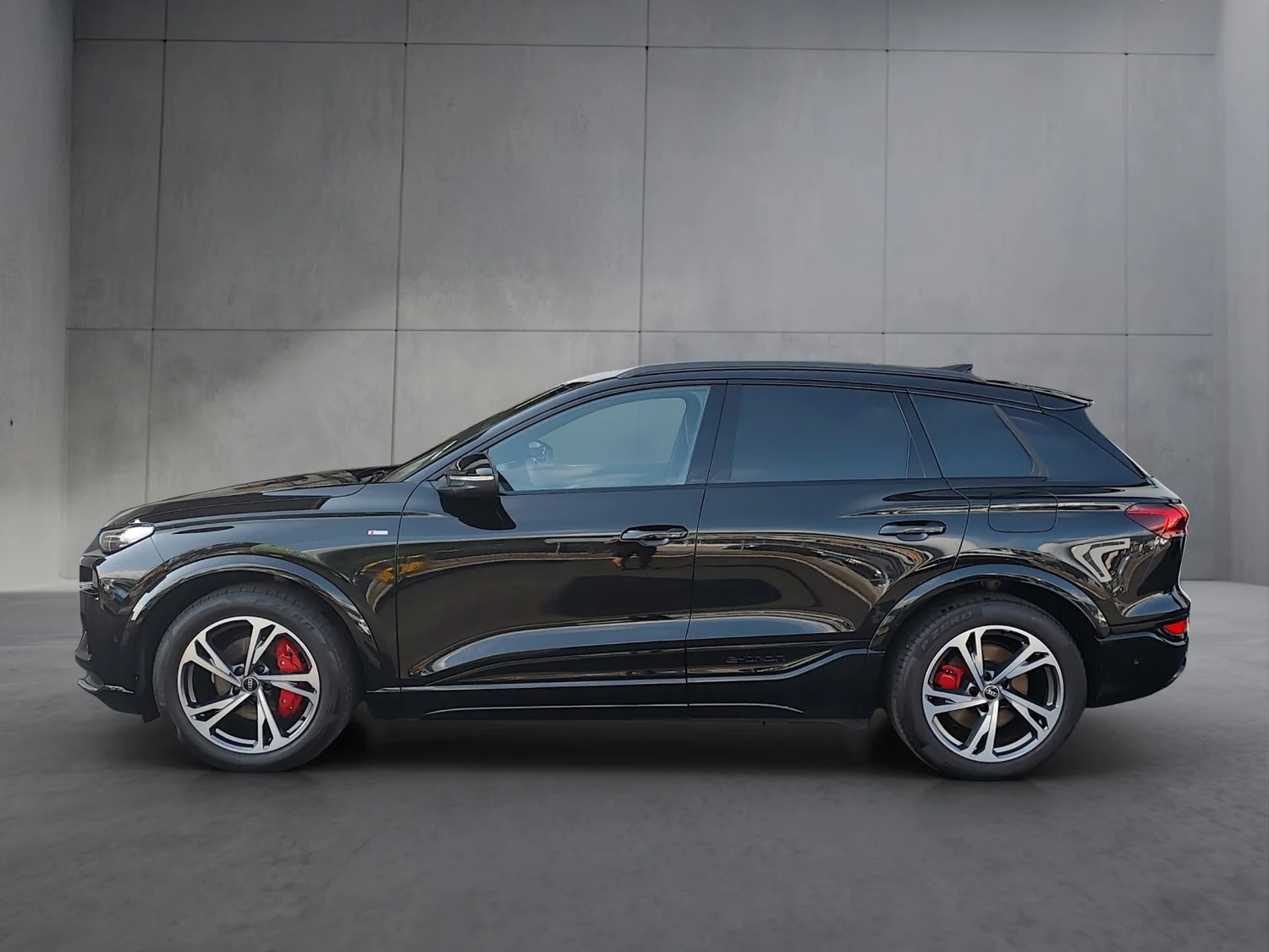 Bild eines Audi Q6 e-tron quattro