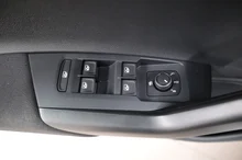 VW Polo 4Me TSI in Deep Black Perleffekt