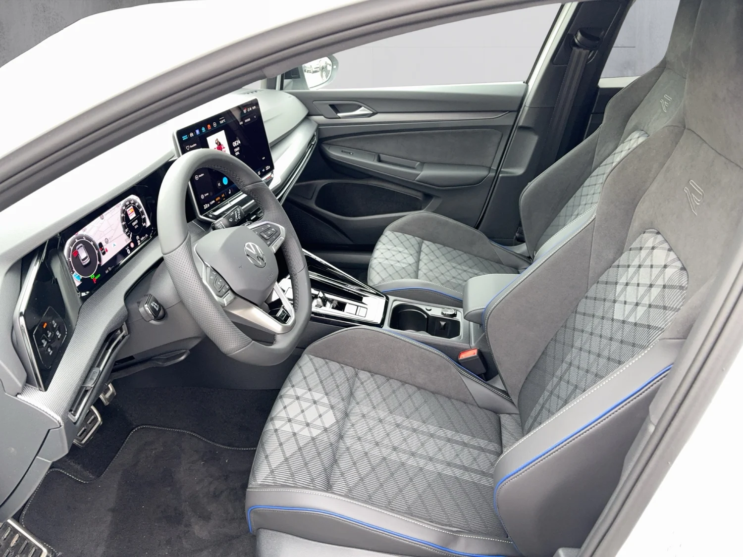 Bild eines VW Golf Sport mHEV TSI DSG