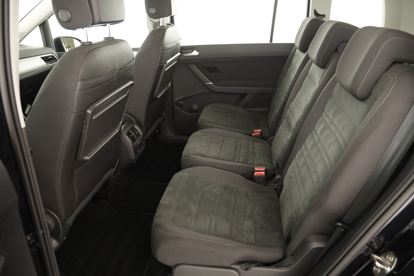 VW Touran Comfortline TDI SCR DSG | Bild 12 von 20