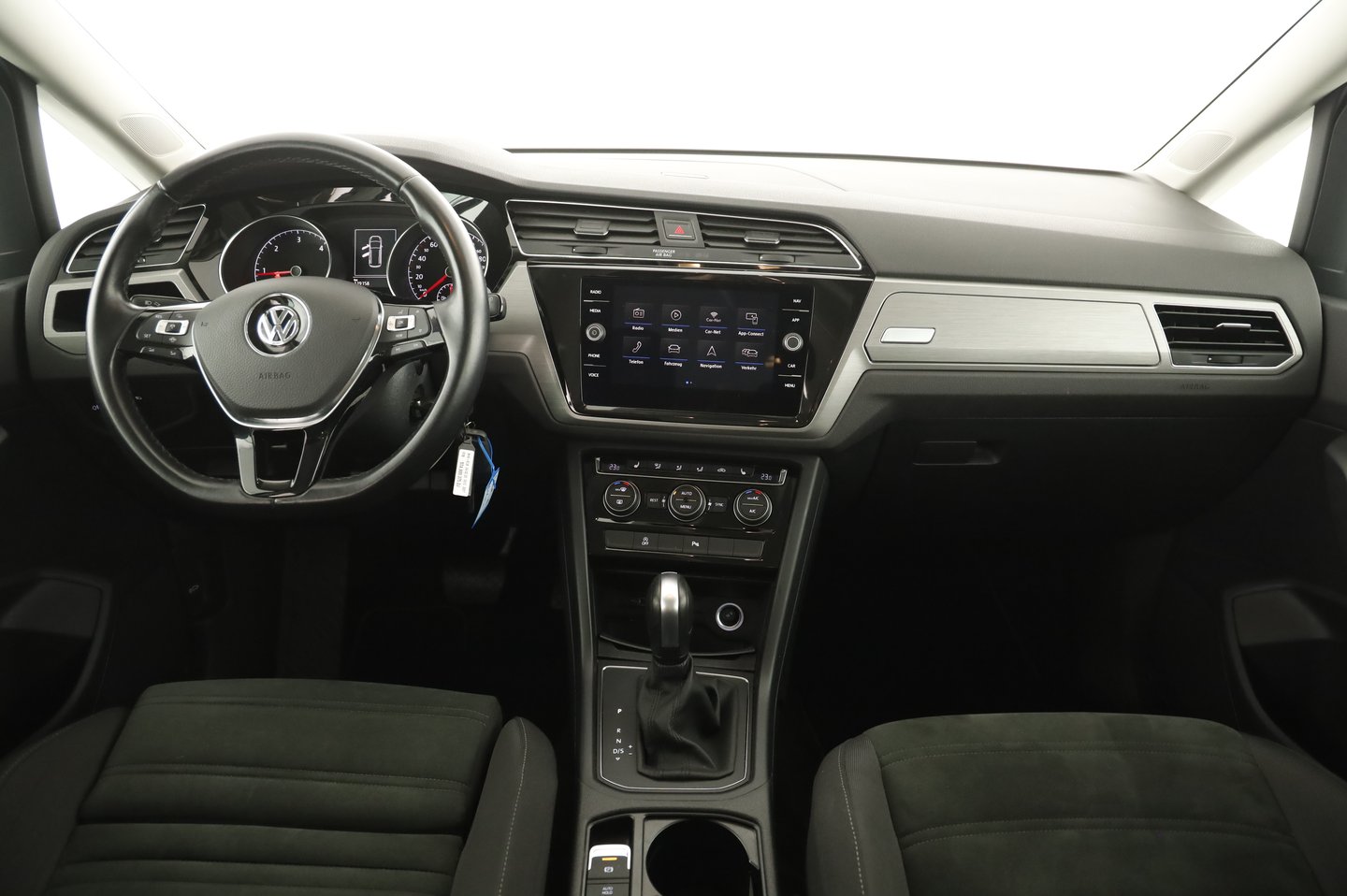 VW Touran Comfortline TDI SCR DSG | Bild 10 von 20