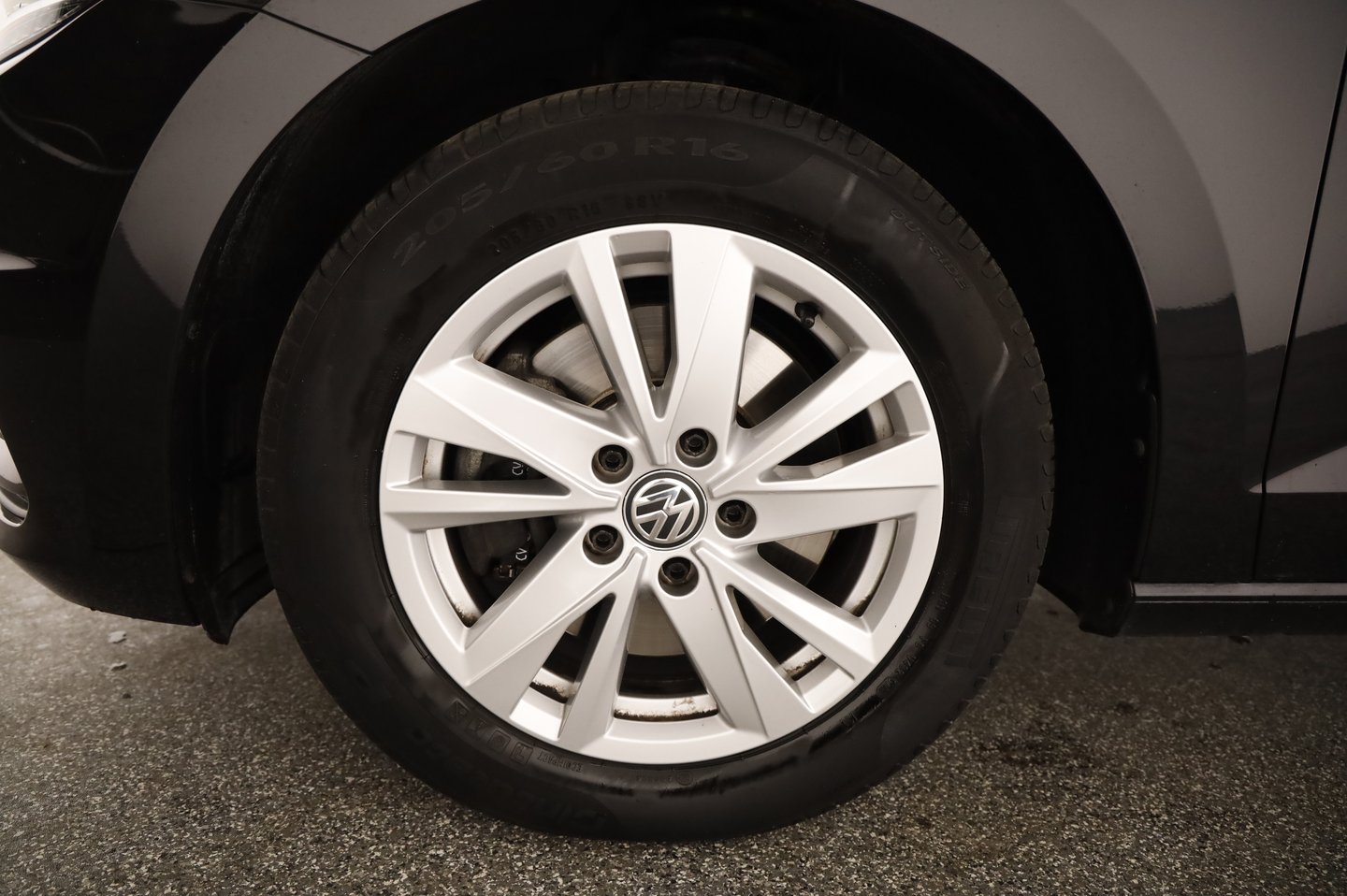 VW Touran Comfortline TDI SCR DSG | Bild 3 von 21