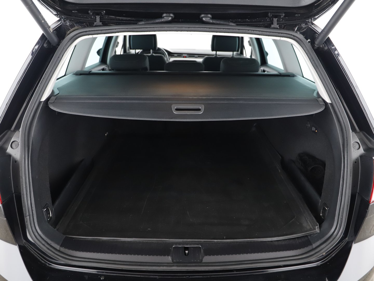 VW Passat Variant Business TDI DSG | Bild 20 von 23