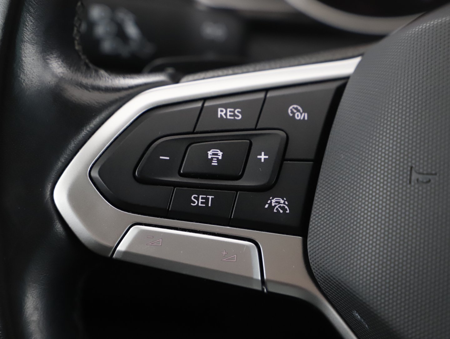 VW Passat Variant Business TDI DSG | Bild 9 von 23