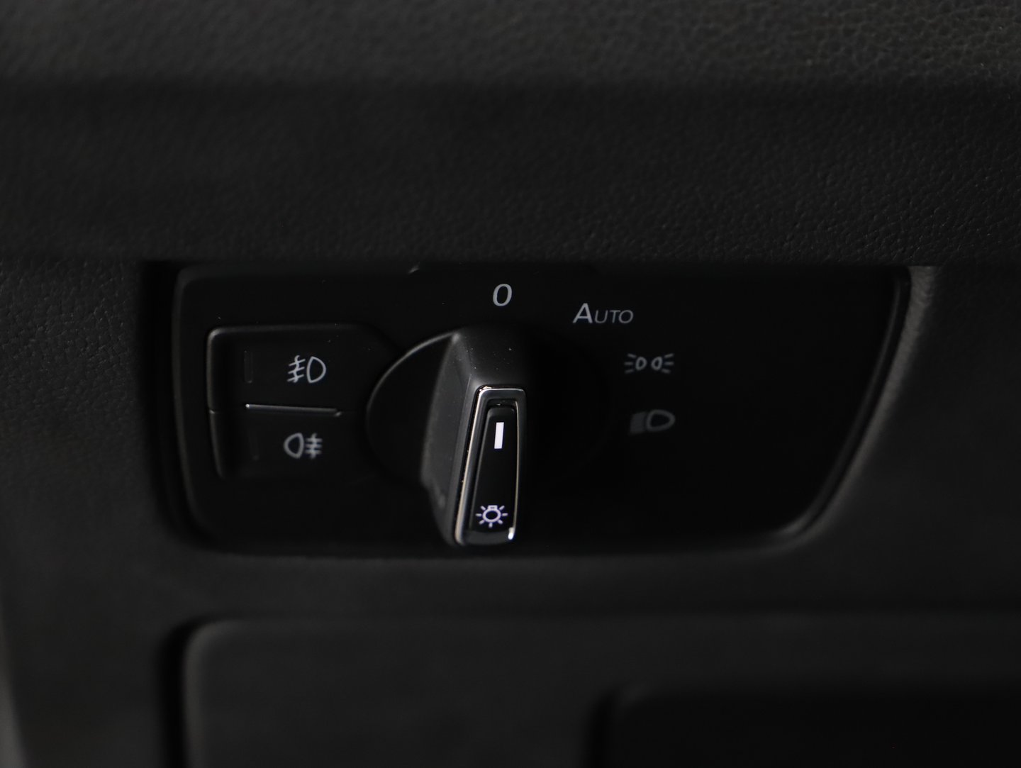 VW Passat Variant Business TDI DSG | Bild 7 von 23