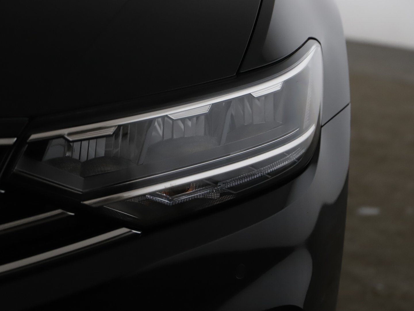 VW Passat Variant Business TDI DSG | Bild 2 von 23