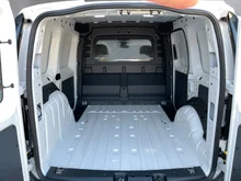 VW Caddy Cargo TDI 4MOTION in Candyweiß