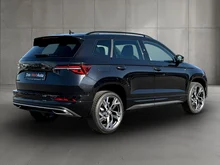 Škoda Karoq Sportline TSI DSG ACT in Black-Magic Perleffekt