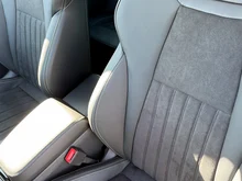 Škoda Karoq Sportline TSI DSG ACT in Black-Magic Perleffekt