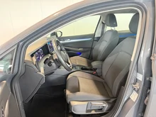 VW Golf Variant Life mHeV DSG in B0 Delfingrau Metallic