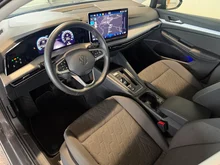VW Golf Variant Life mHeV DSG in B0 Delfingrau Metallic