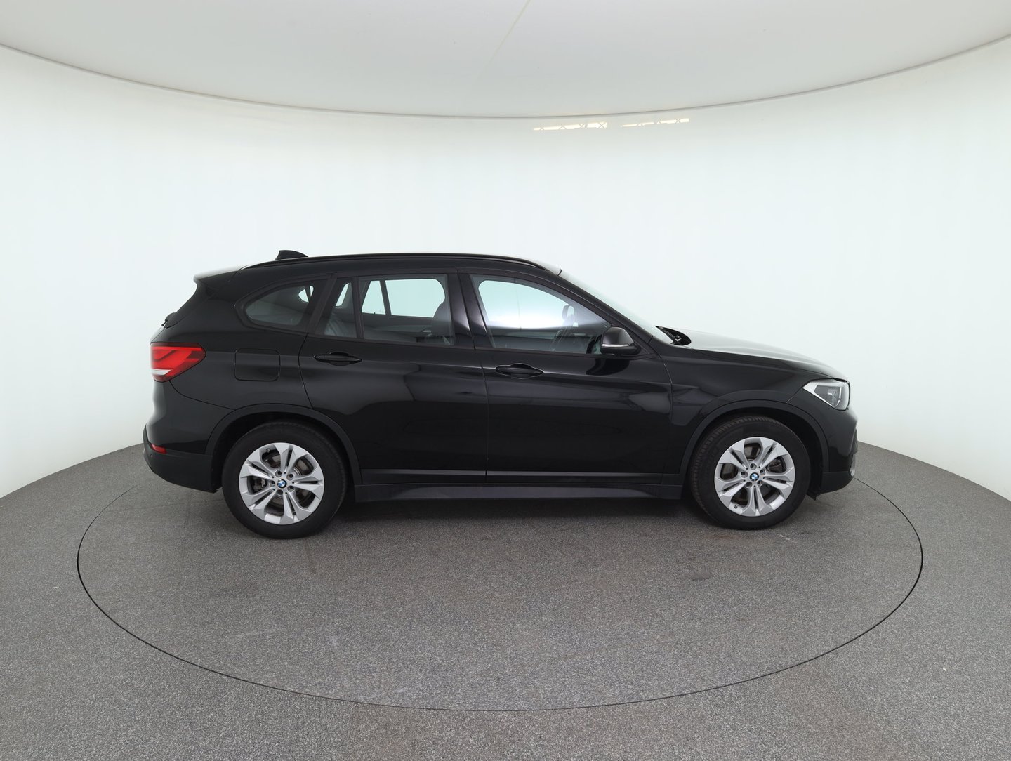 BMW X1 xDrive25e PHEV Aut. | Bild 4 von 29