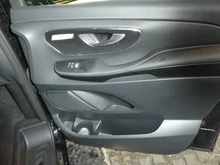 Mercedes V Marco Polo 300 d 4MATIC in schwarz - normal