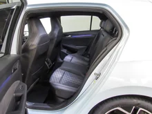 VW Golf Sport mHEV TSI DSG in Crystal Ice Blue Metallic Dach Schwarz