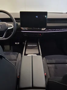 VW ID.7 Tourer Pro 210 kW Business - 77 kWh in Grenadillschwarz Metallic