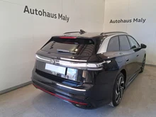 VW ID.7 Tourer Pro 210 kW Business - 77 kWh in Grenadillschwarz Metallic
