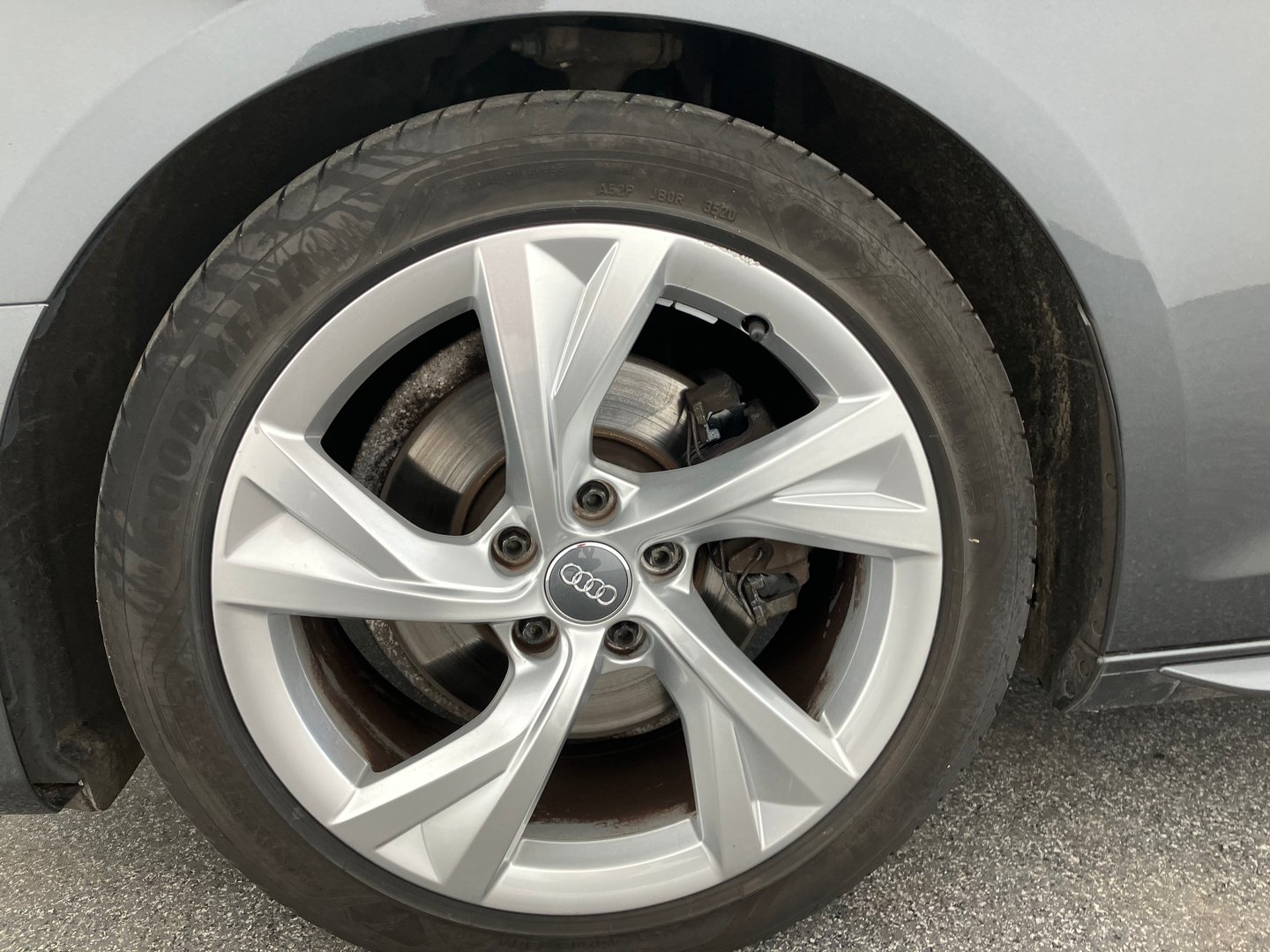 Audi A4 Avant 35 TDI S line | Bild 4 von 12