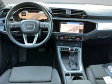 Audi Q3 35 TDI S line exterieur in 2Y Gletscherweiß Metallic