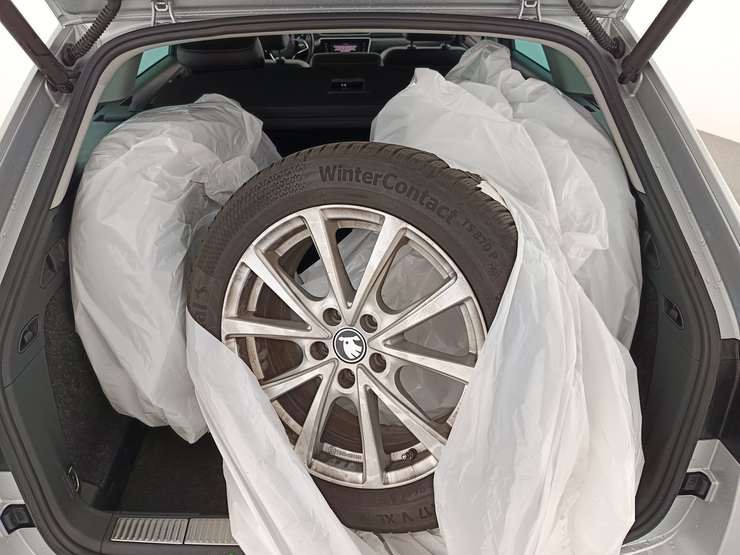 Škoda SUPERB Combi Style TDI DSG | Bild 30 von 34