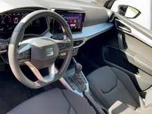 SEAT Arona FR 1.0 TSI DSG in "URBAN" SILBER