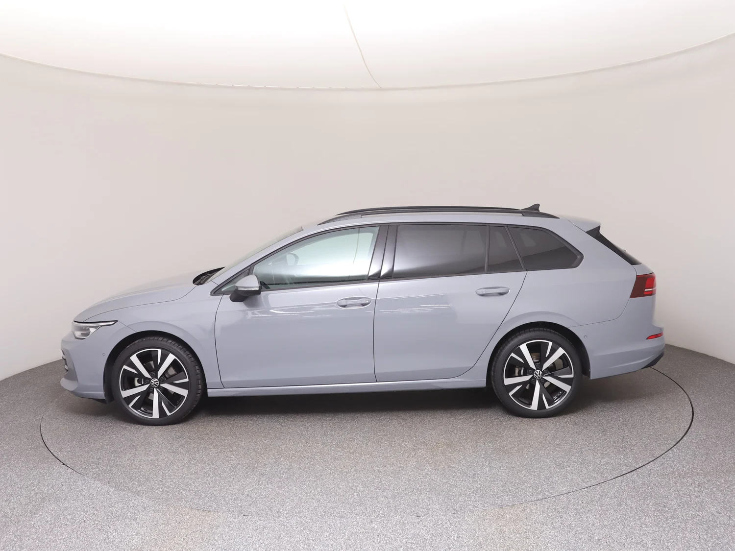 Bild eines VW Golf Variant Business mHeV TSI DSG